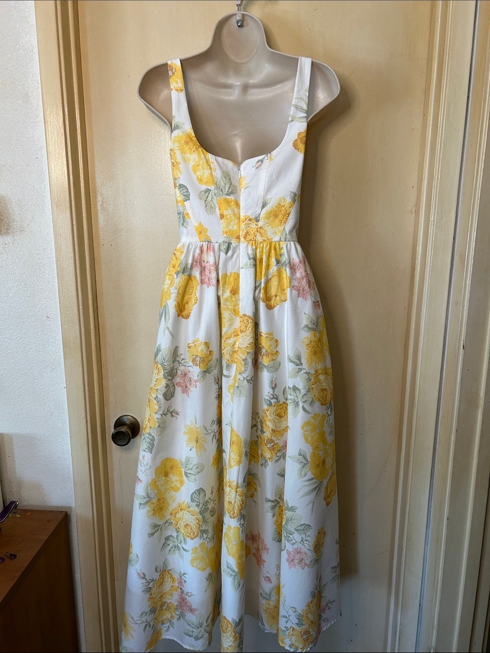 Wayf White Floral Corset Midi Dress with Yellow Roses size S - Picture 7 of 13